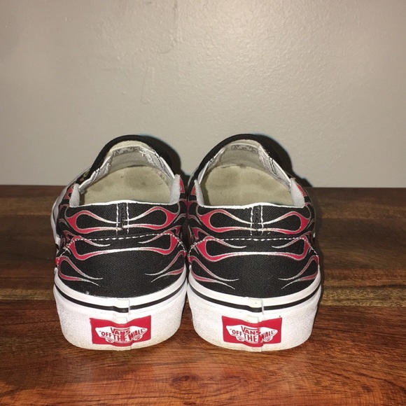 used vans classic slip on flame - Picture 3 of 5